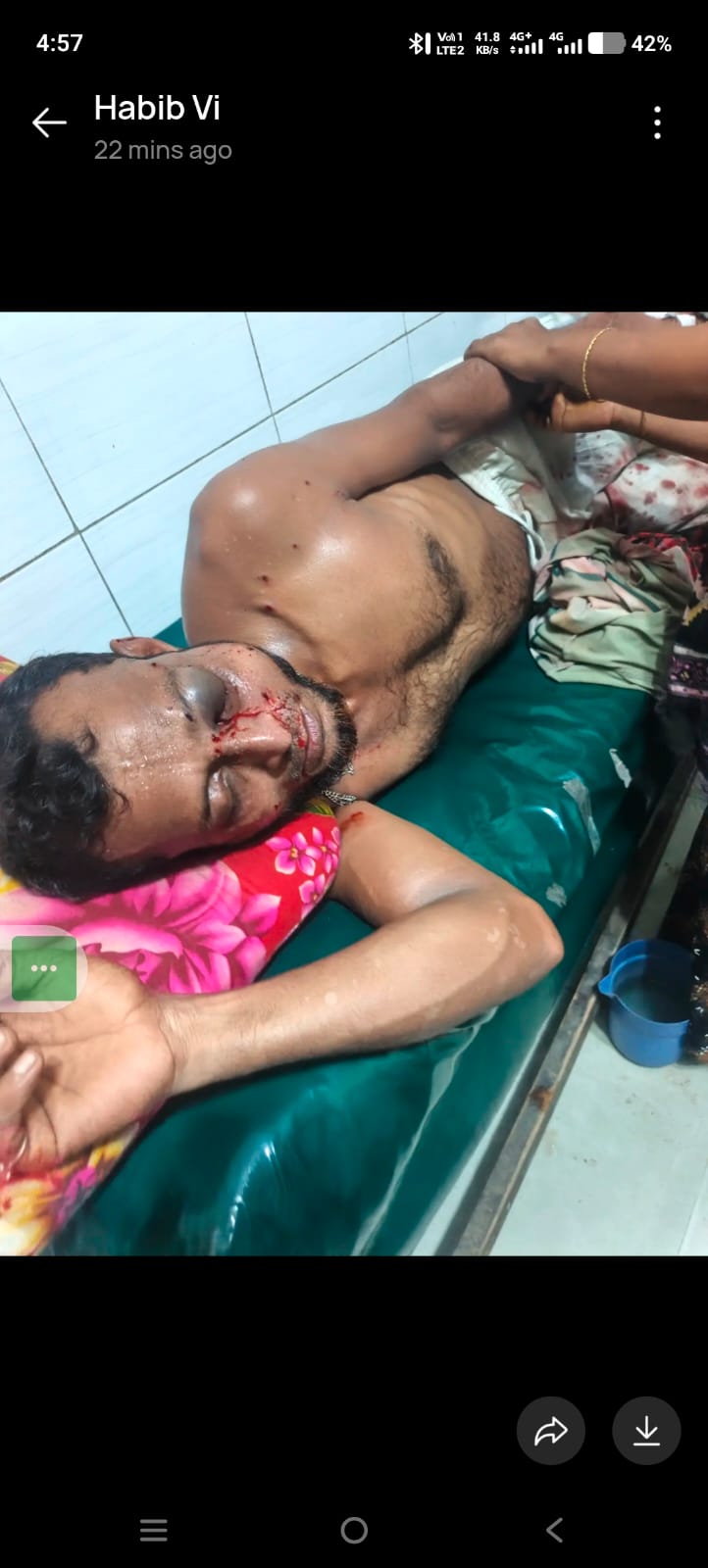 রায়পুরায় হত্যাকাণ্ডের পর প্রতিপক্ষের বাড়িঘরে হামলা-লুটপাটের অভিযোগ, আতঙ্কে চরাঞ্চল